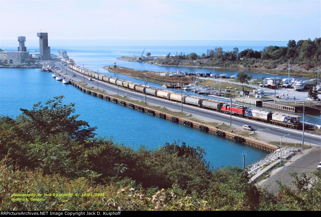 GEXR, Goderich  Exeter Railway 4001-1400-3821 switches the salt mine on Lake Huron at the Port at Goderich, Ontario. October 1, 2004.